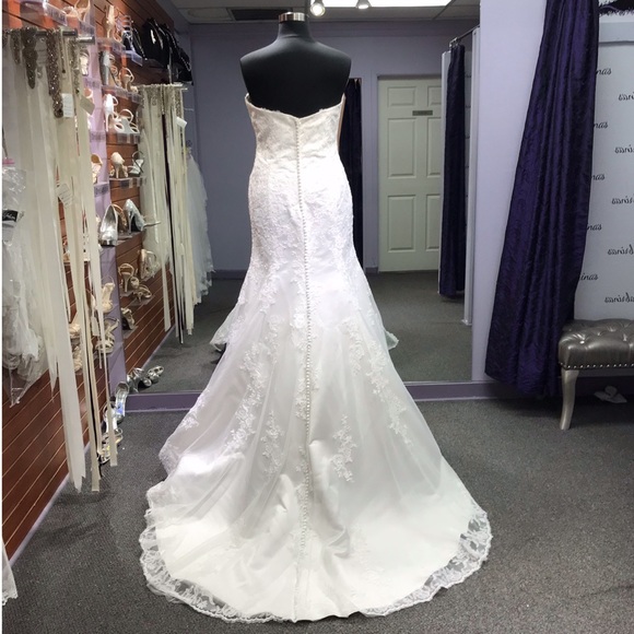 DaVinci - Style 50381 - Size 18 - Ivory - Picture 2 of 4